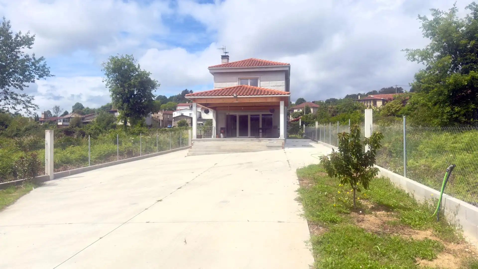 House with garden for sale in San Cibrao das Viñas, imagen 2