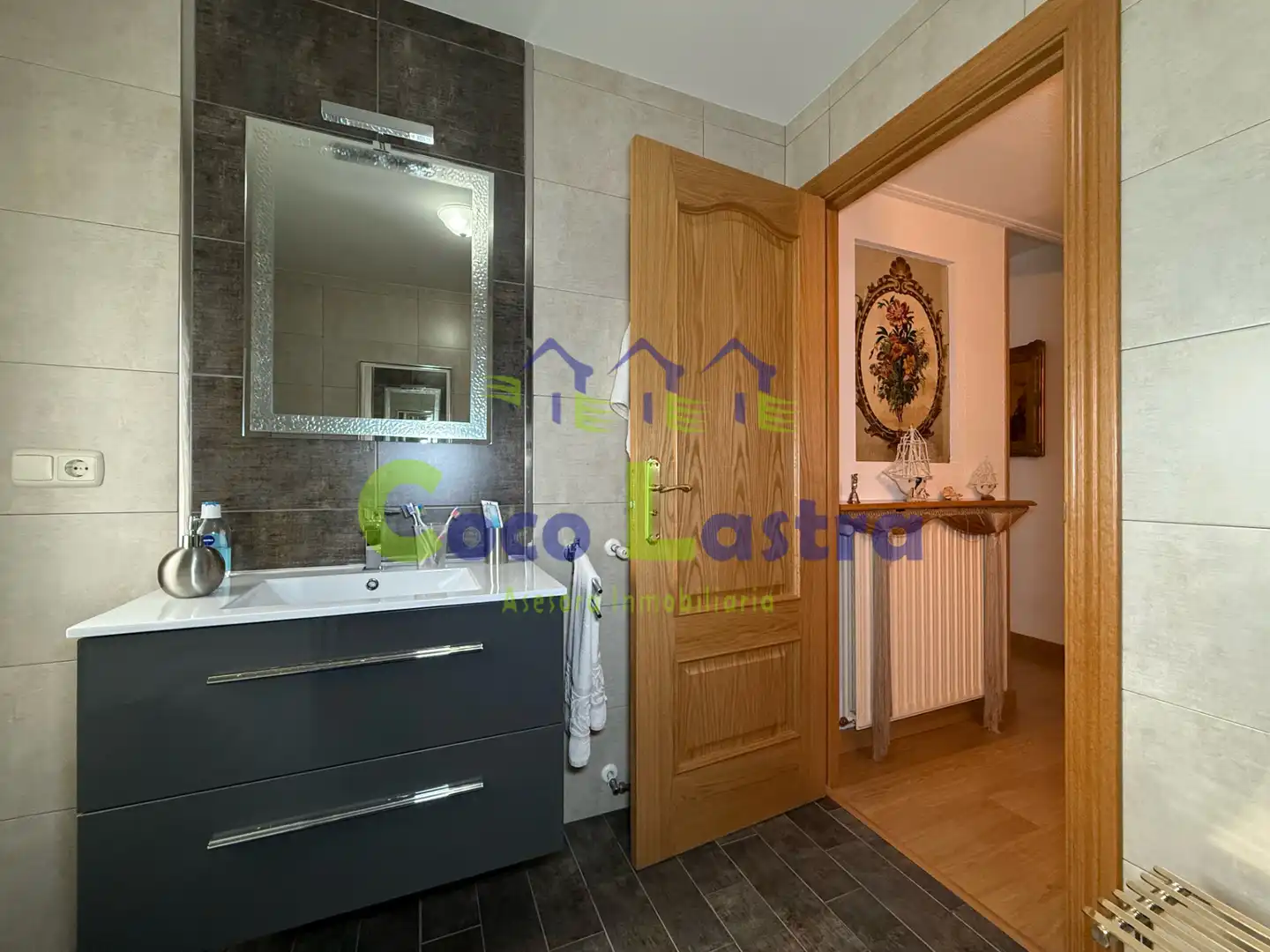 Baño de Casa adosada en venta en Nava de Francia con Calefacción, Jardín privado y Terraza