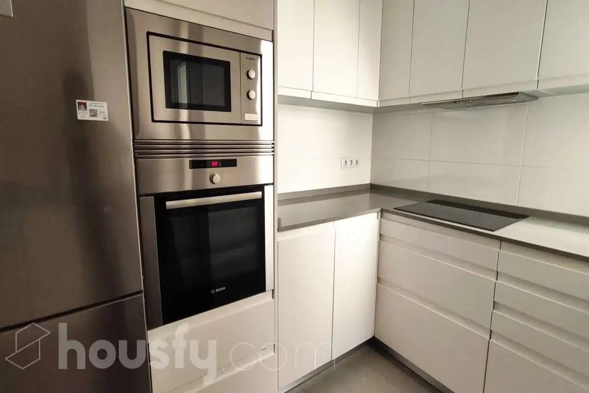 Kitchen of Flat for rent in Madrid  with Air Conditioner, Terrace and Furnished