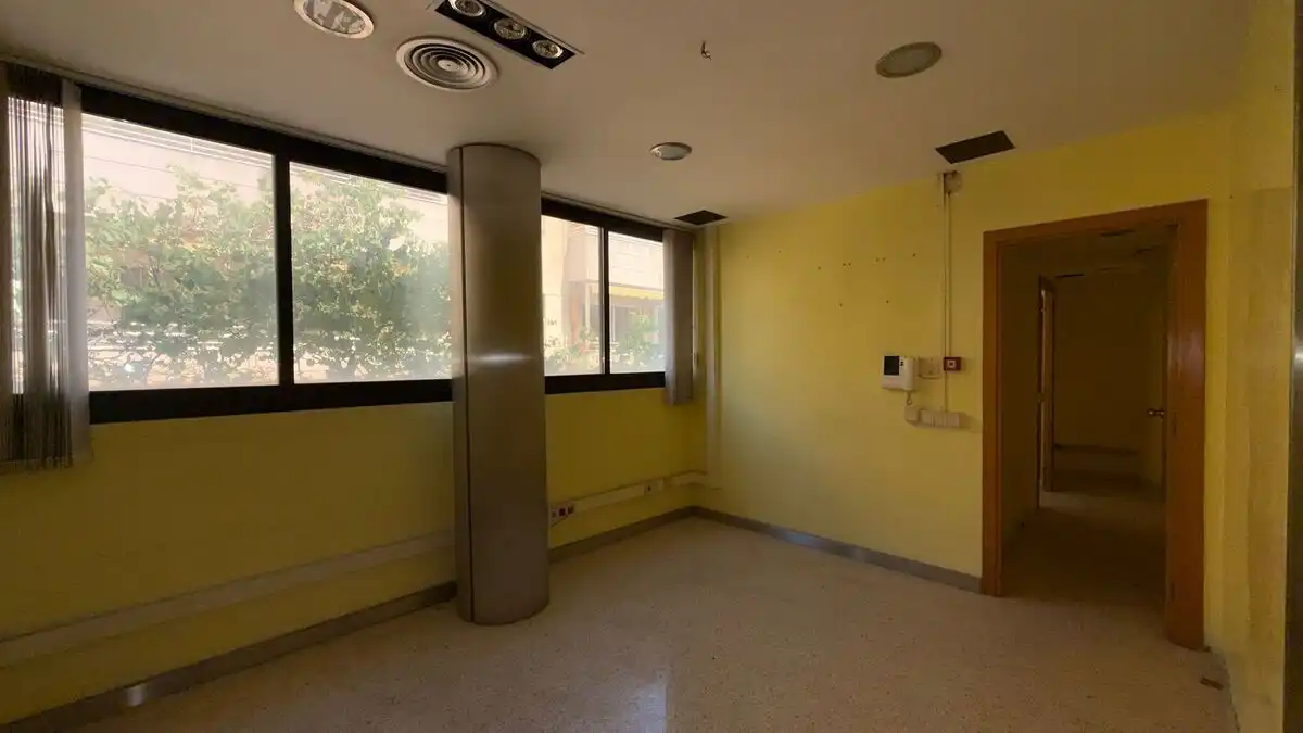 Oficina en venda en Sant Adrià de Besòs