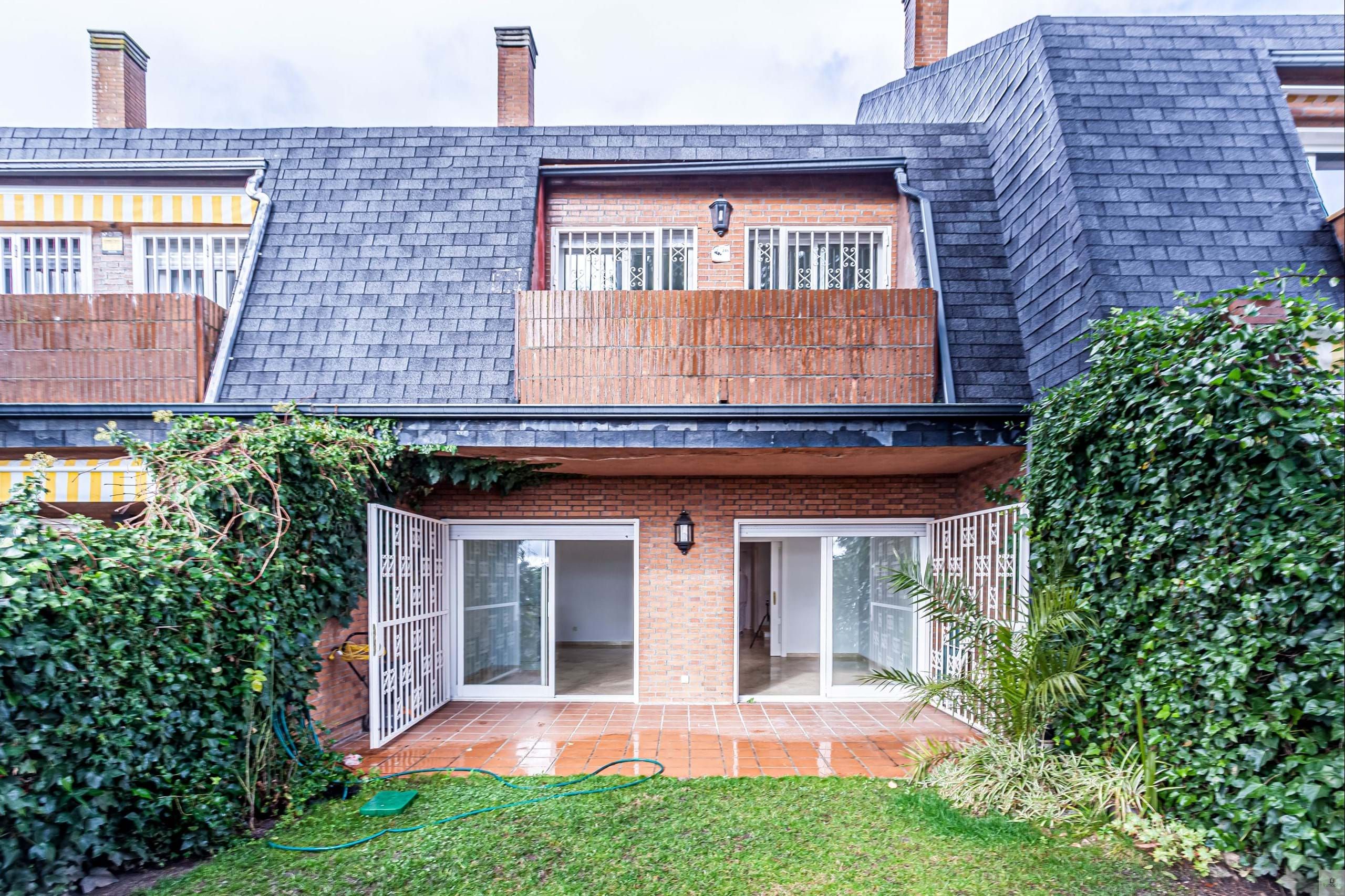 Houses for rent in Calle Madroñera, Las Matas  - Peñascales