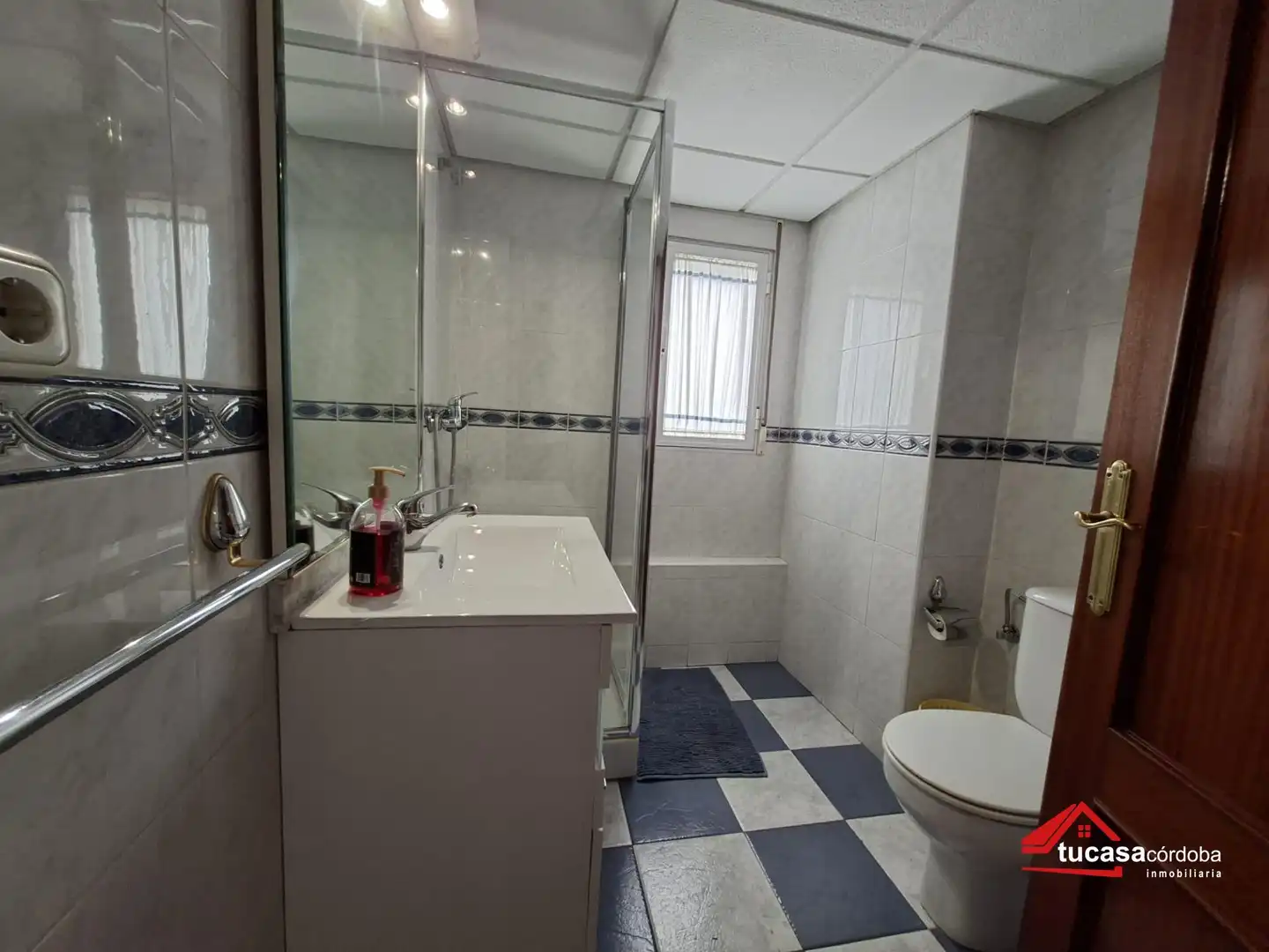 Baño de Piso en venta en Córdoba con Terraza