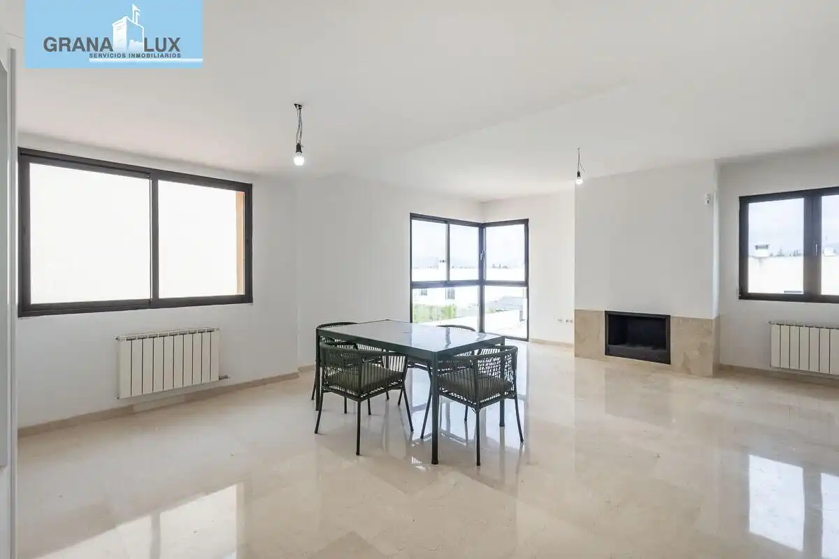 Casa a schiera con terrazza in vendita a Calle del Majuelo, imagen 4