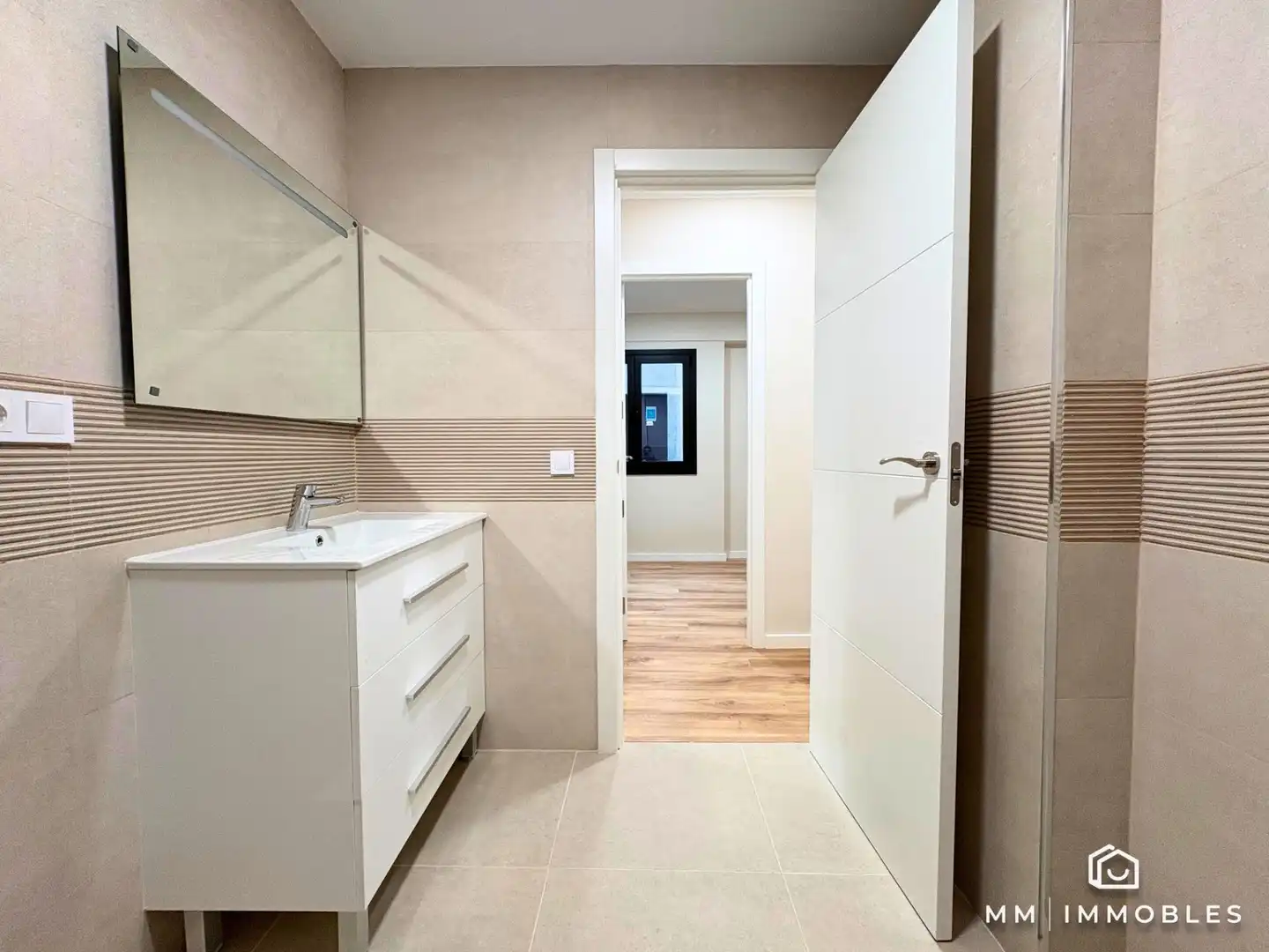 Baño de Piso de alquiler en Granollers con Parquet