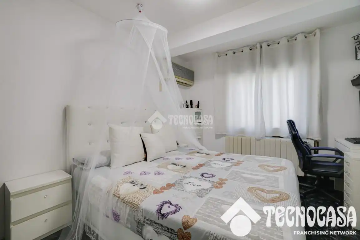 Habitación de Piso en venta en Gavà con Aire acondicionado, Calefacción y Terraza