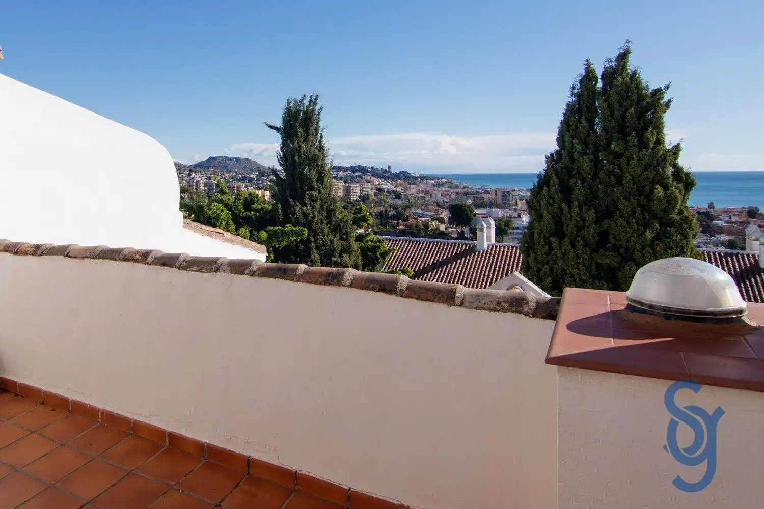 Exterior view of Detached homes for sale in Málaga  with Air Conditioner, Parquet flooring and Terrace