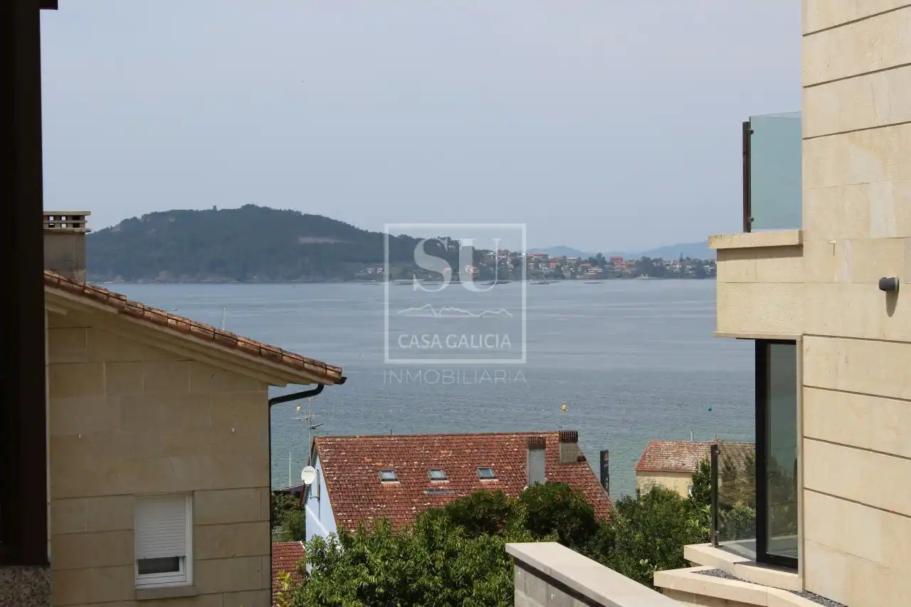 Vista exterior de Casa o xalet en venda en Baiona amb Calefacció i Jardí privat