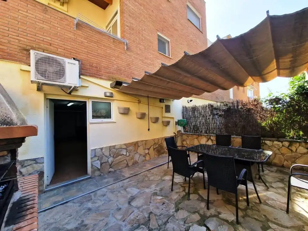 Terrassa de Casa o xalet en venda en Altorricón amb Aire condicionat, Calefacció i Jardí privat