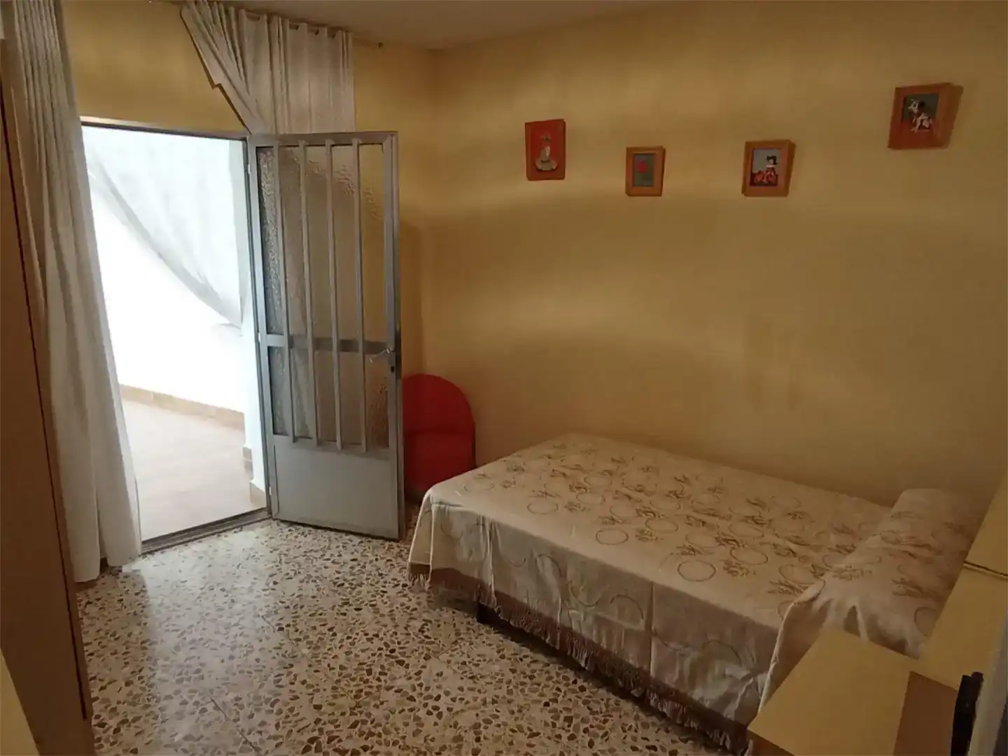Dormitori de Pis en venda en Villar de Plasencia amb Aire condicionat i Balcó