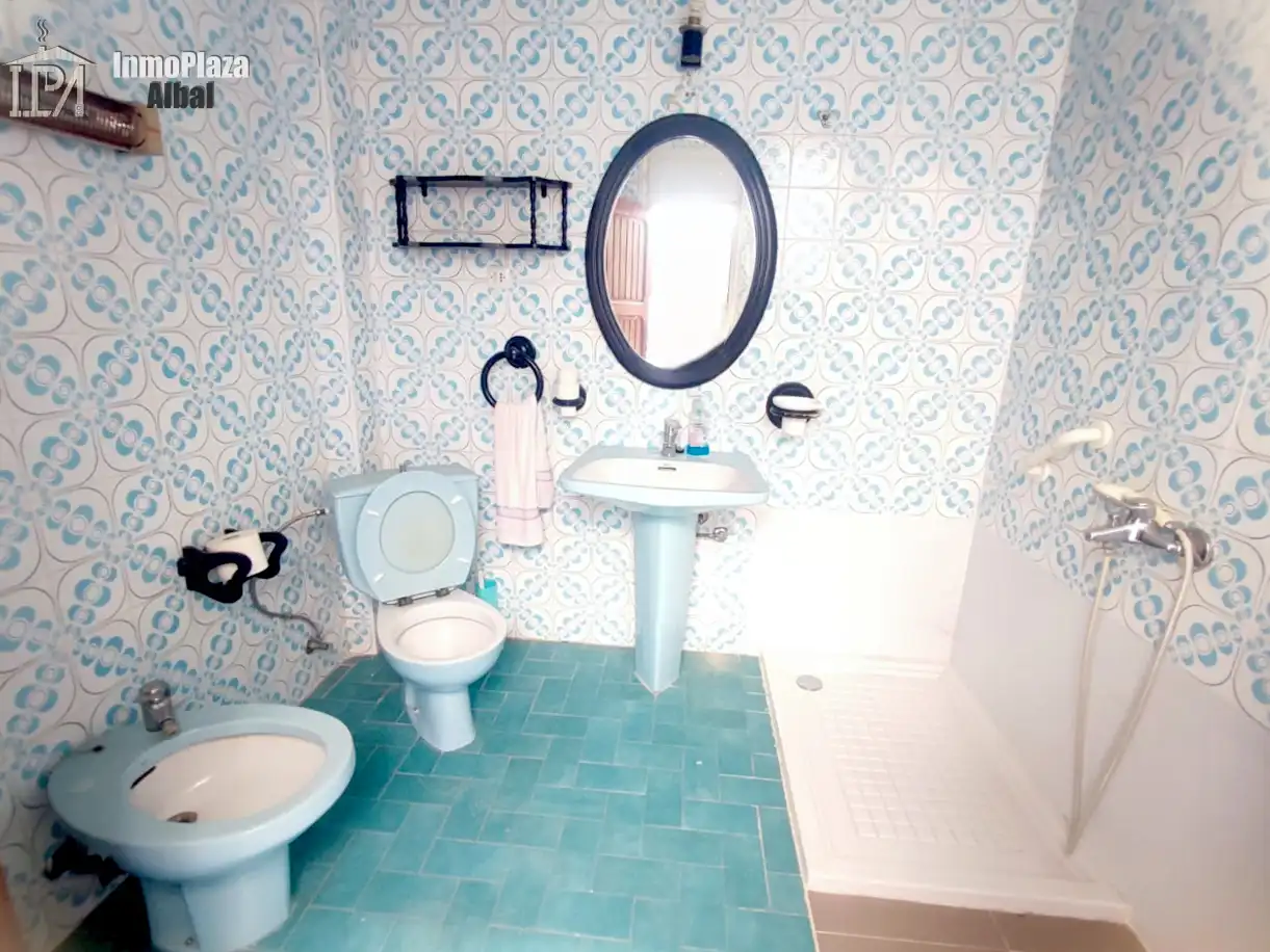 Baño de Casa adosada en venta en Albal con Terraza, Trastero y Balcón