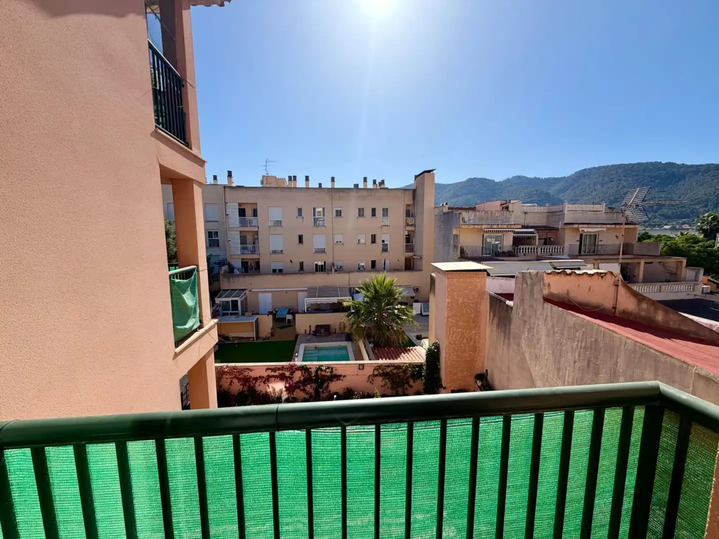 Außenansicht von Wohnungen zum Verkauf in Andratx mit Balkon
