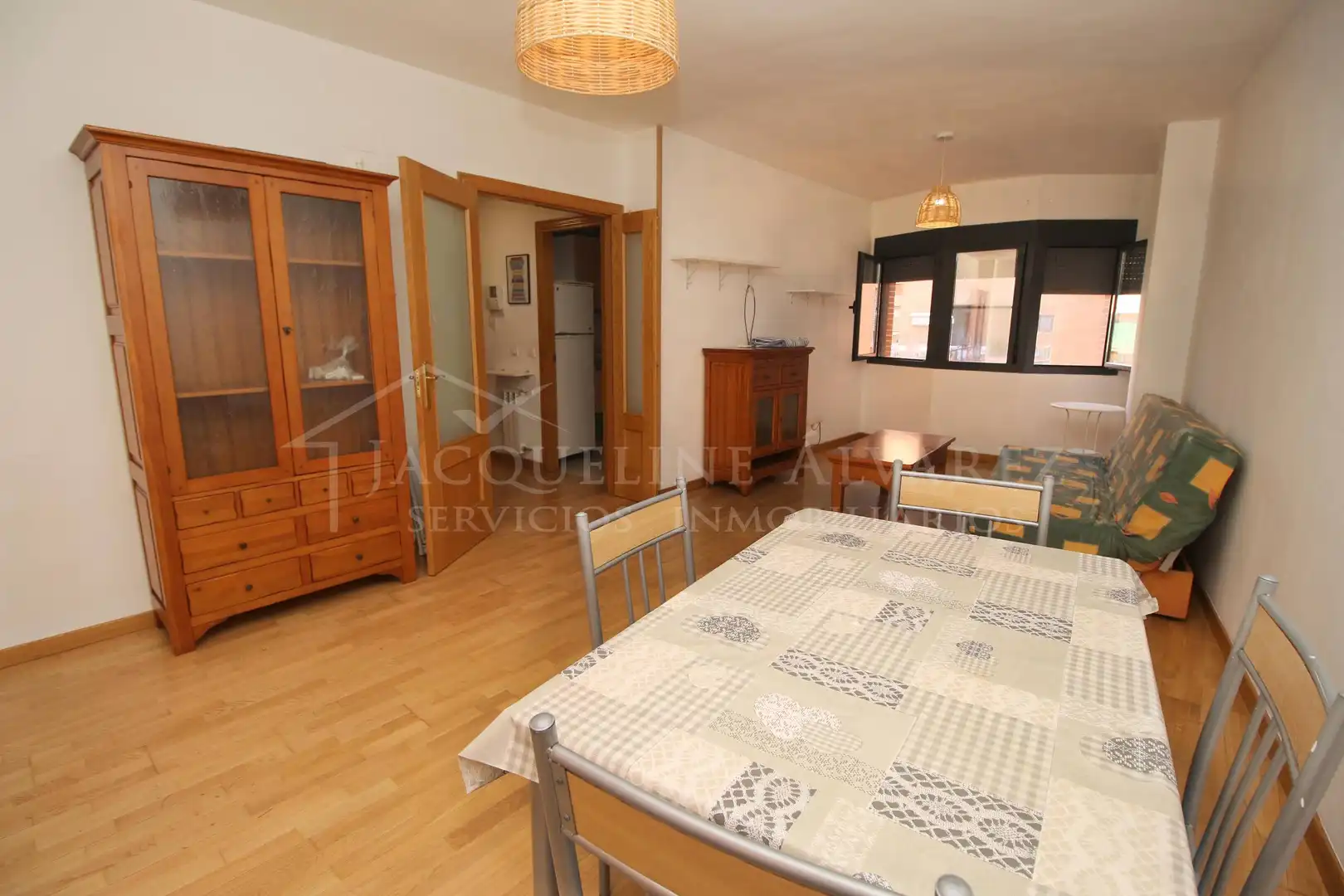 Sala de estar de Apartamento en venta en Ocaña con Calefacción, Parquet y Trastero