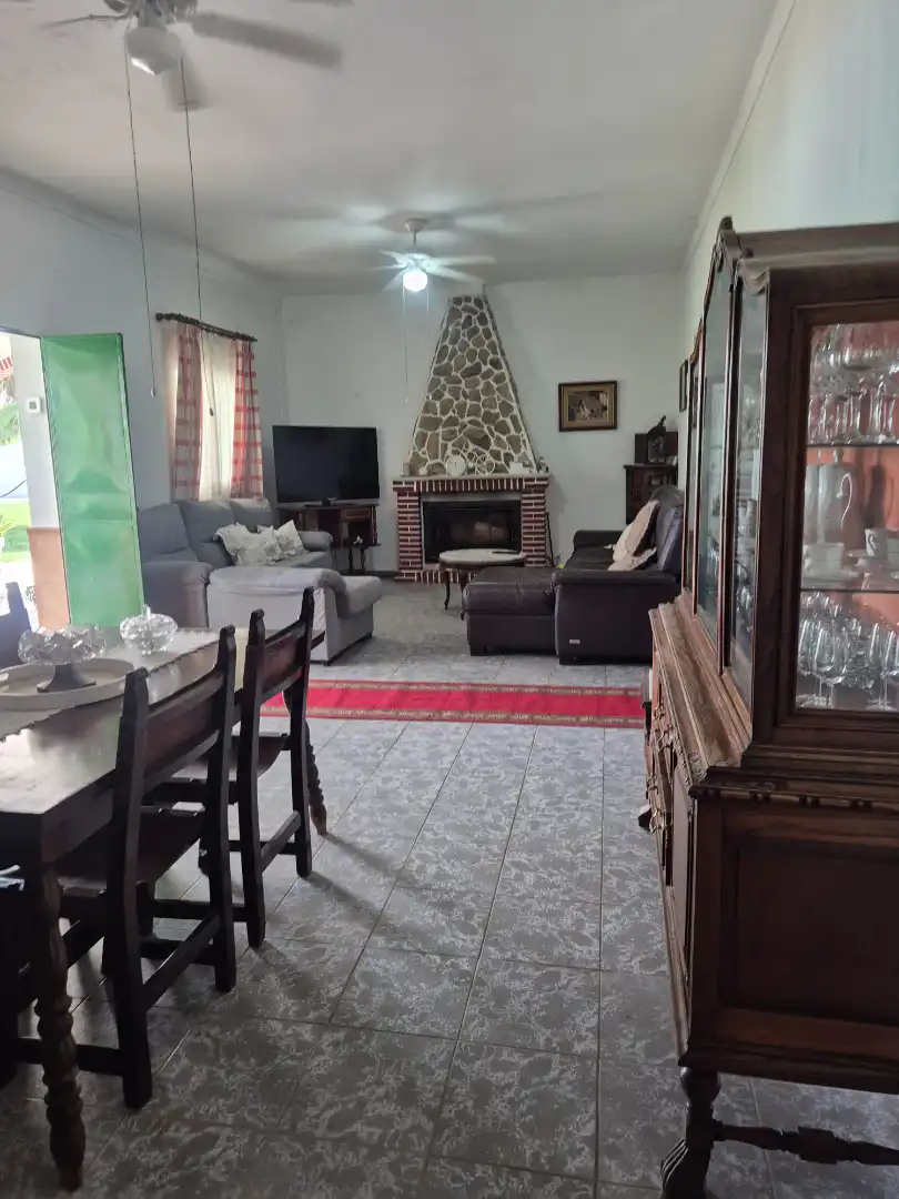 Wohnzimmer von Residential zum Verkauf in Utrera