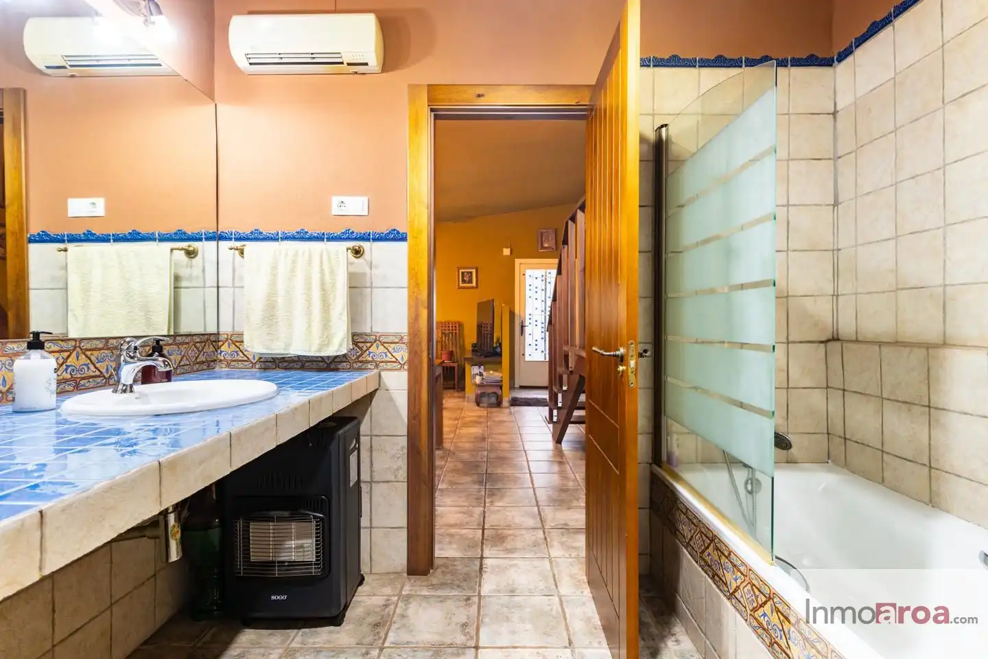 Baño de Finca rústica en venta en L'Alcora con Aire acondicionado, Terraza y Piscina