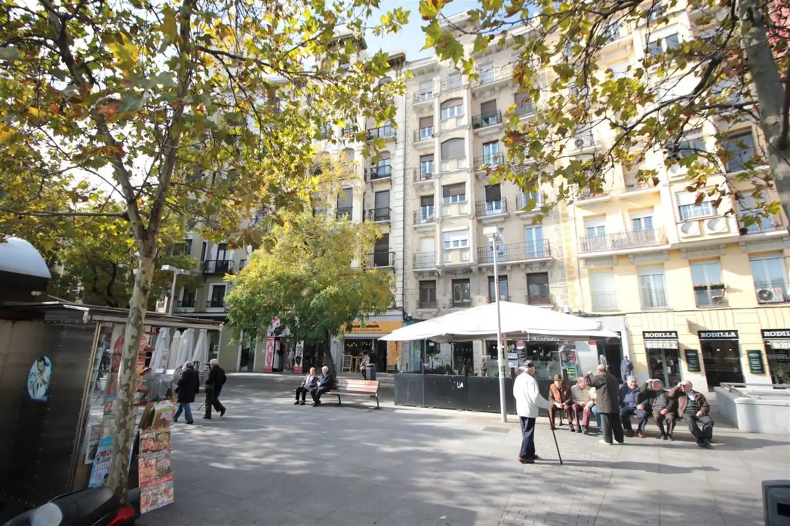 Vista exterior de Àtic de lloguer en Madrid amb Aire condicionat, Calefacció i Terrassa