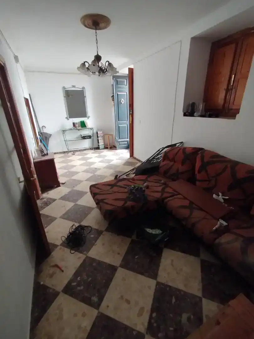 Sala d'estar de Casa adosada en venda en Ardales