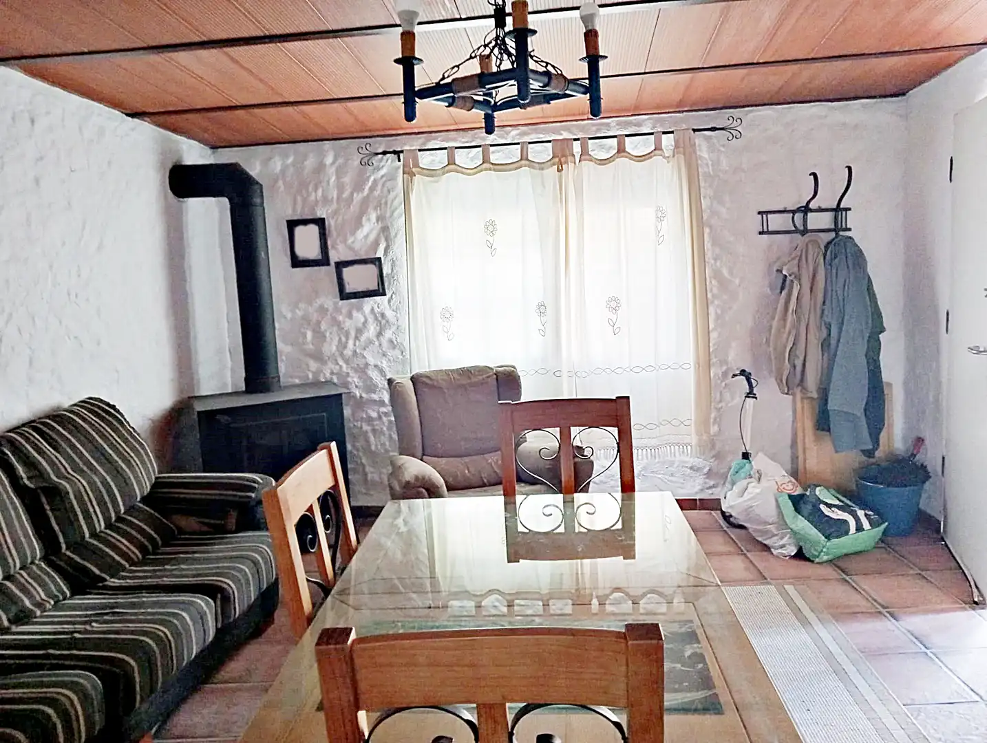 Wohnzimmer von Country house zum Verkauf in Carratraca mit Privatgarten, Terrasse und Möbliert