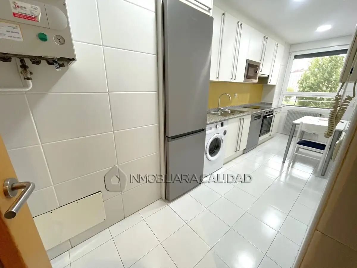 Cocina de Piso de alquiler en Burgos con Calefacción, Amueblado y Se aceptan mascotas