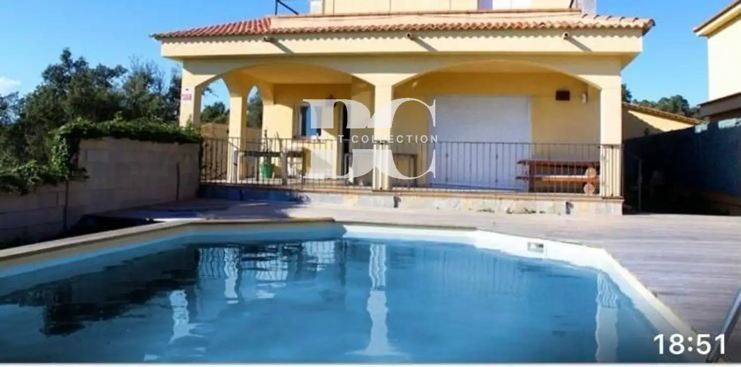 Piscina de Casa o xalet en venda en Lloret de Mar amb Aire condicionat, Terrassa i Traster