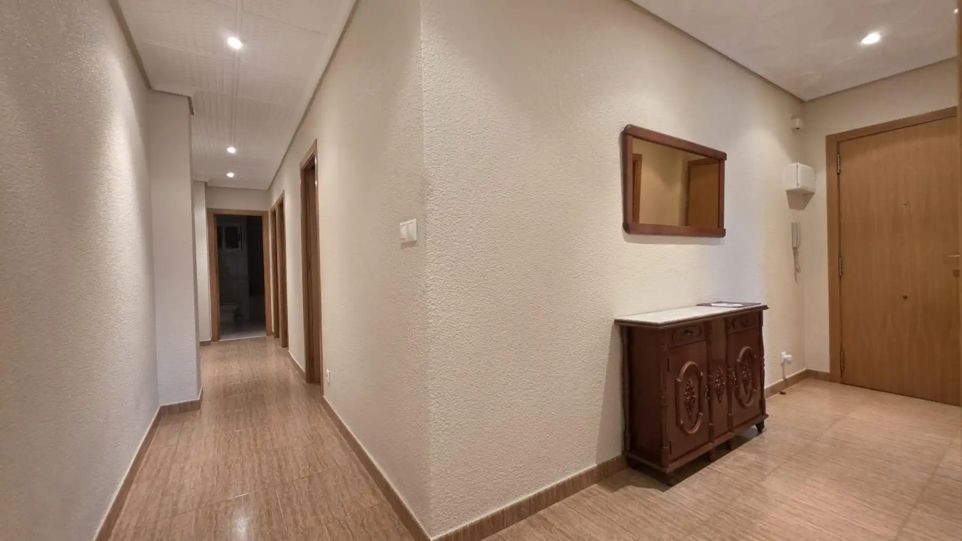 Flat for rent in Elche / Elx  with Air Conditioner, Heating and Furnished