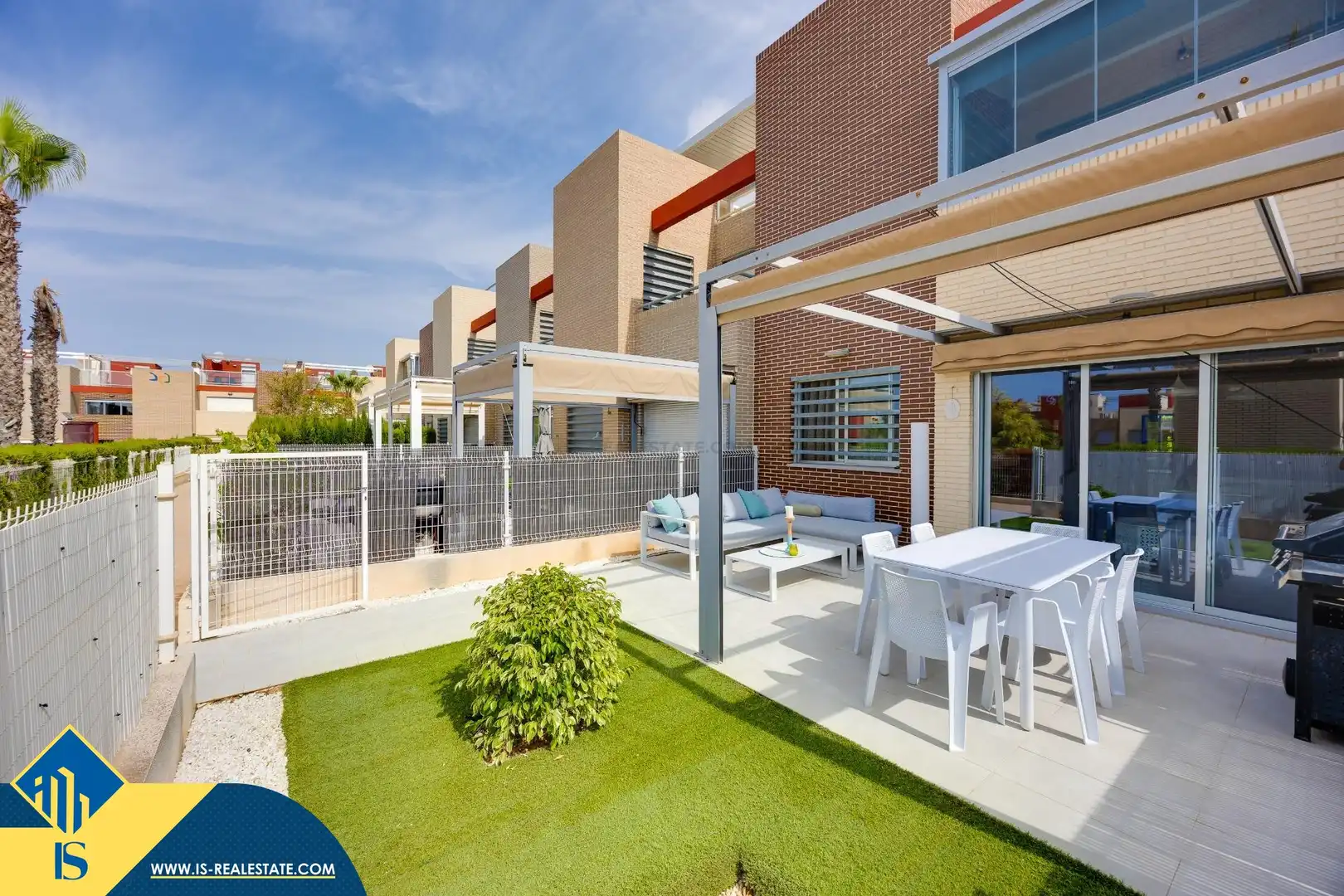 Bungalow amb piscina en venda a Nueva Torrevieja - Aguas Nuevas