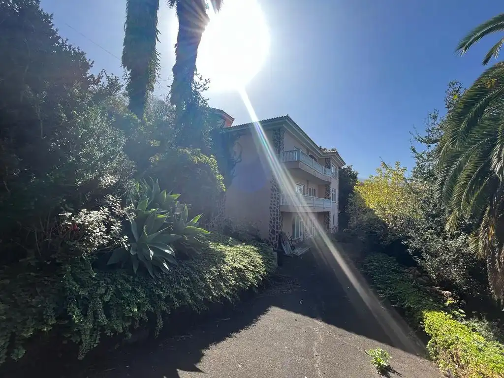 Vista exterior de Casa o chalet en venta en La Orotava con Jardín privado, Terraza y Piscina