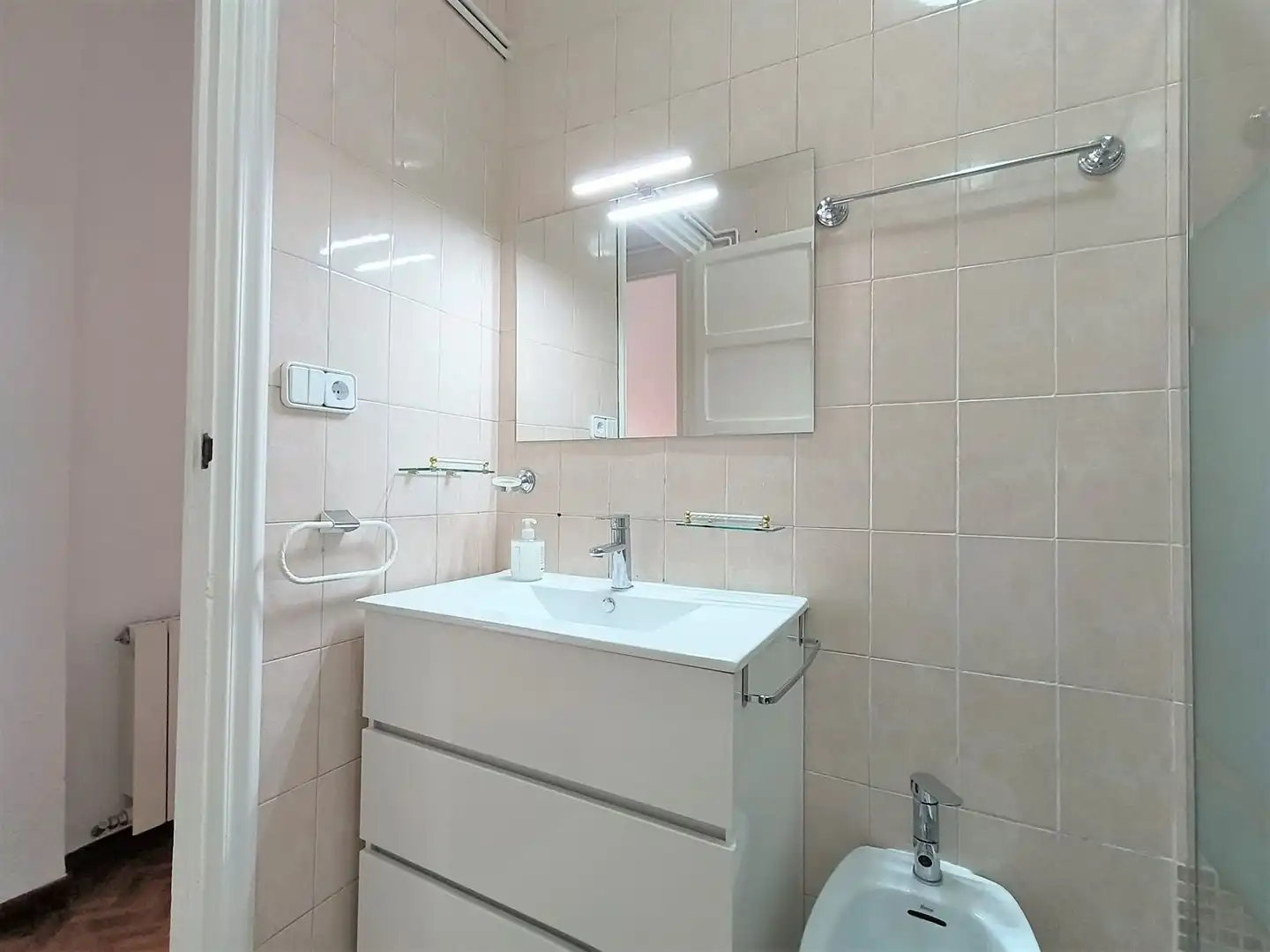 Baño de Piso de alquiler en Madrid con Calefacción