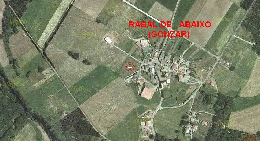 Residencial en venda en O Pino 