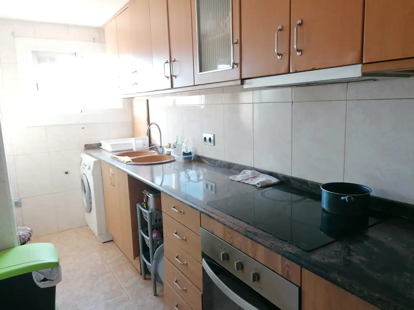 Cocina de Piso en venta en Sabadell con Calefacción, Trastero y Amueblado