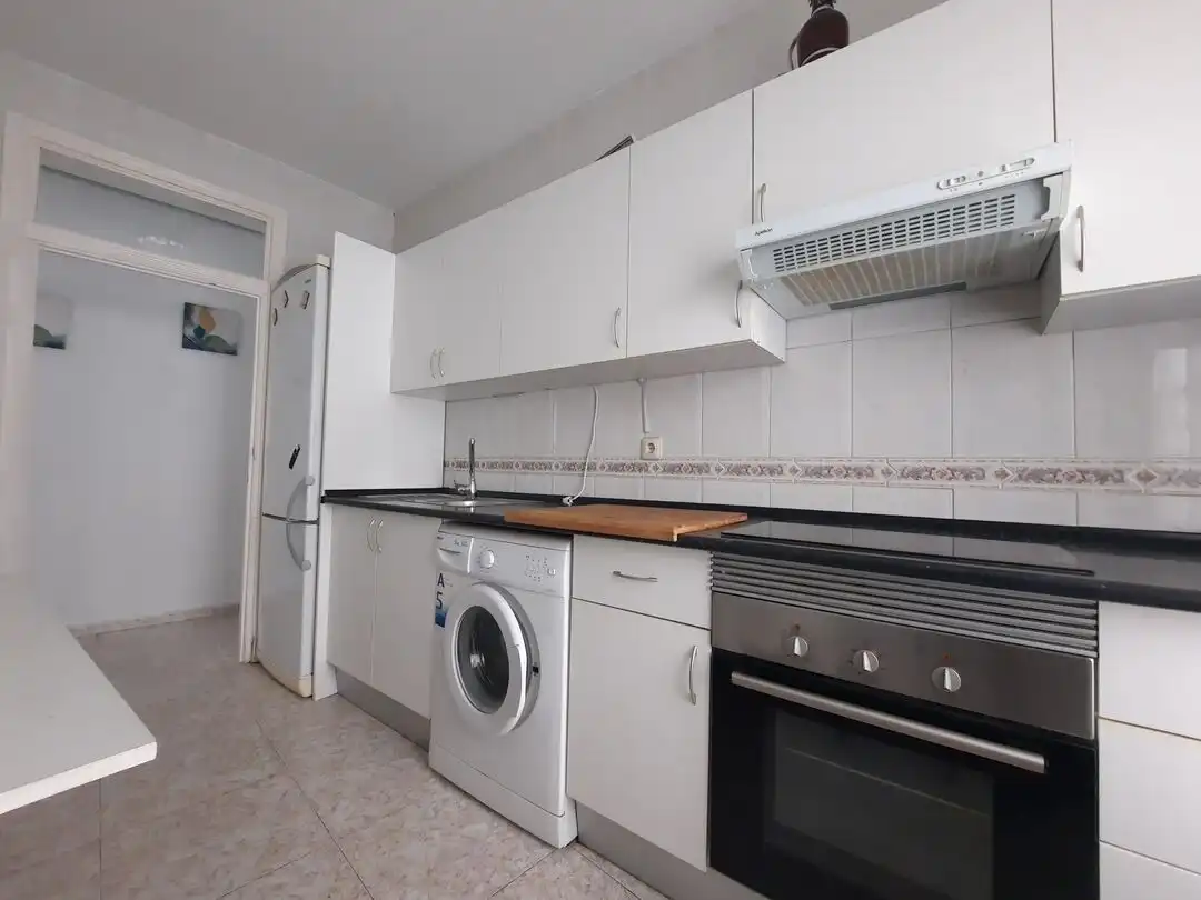 Cuina de Casa o xalet en venda en Escalona amb Balcó
