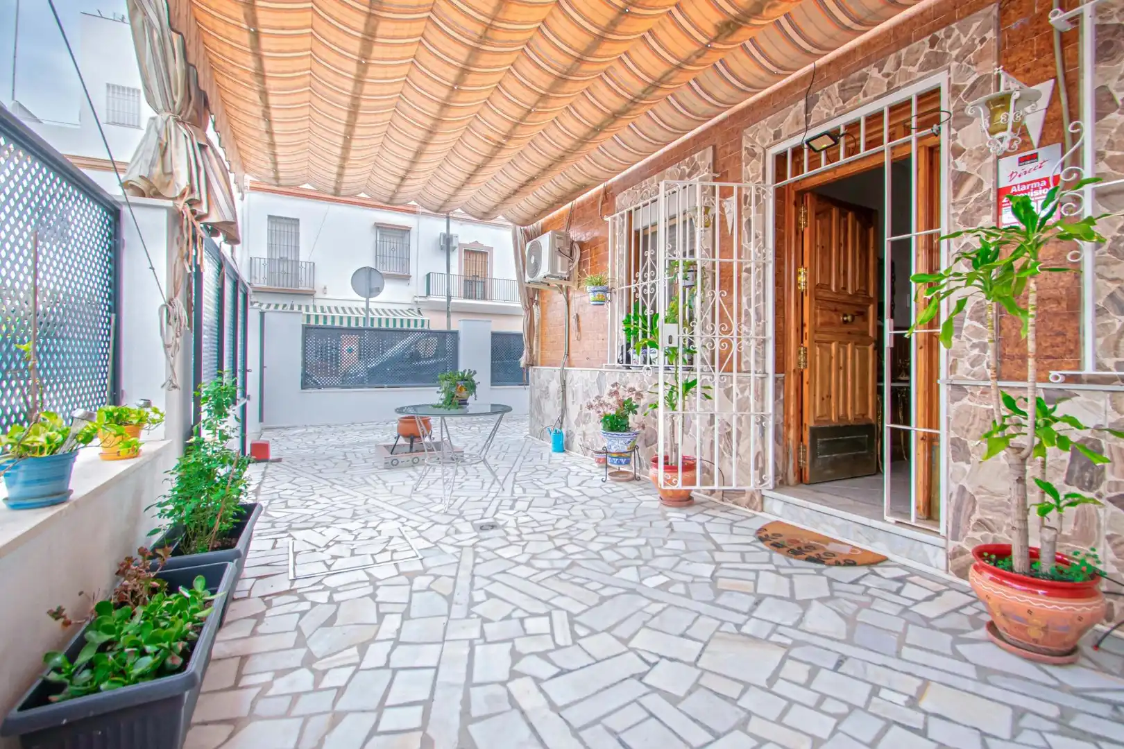Terrasse von Haus oder Chalet zum Verkauf in Sevilla mit Klimaanlage, Terrasse und Abstellraum