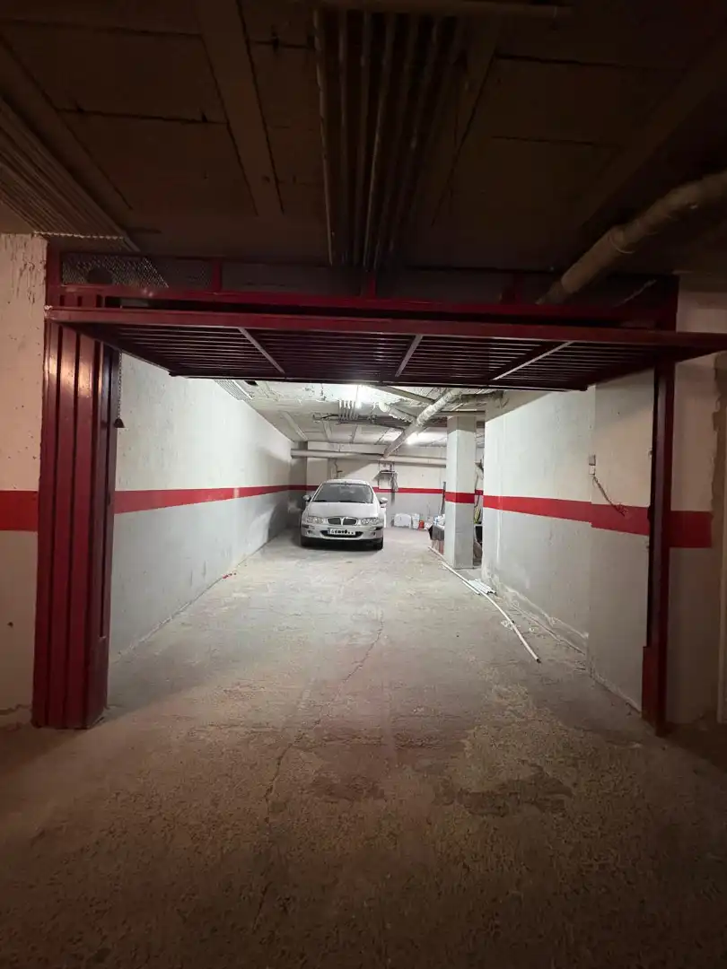 Individuel avec ascenseur à vendre à Carrer de Francisco de Vitòria 42, imagen 2