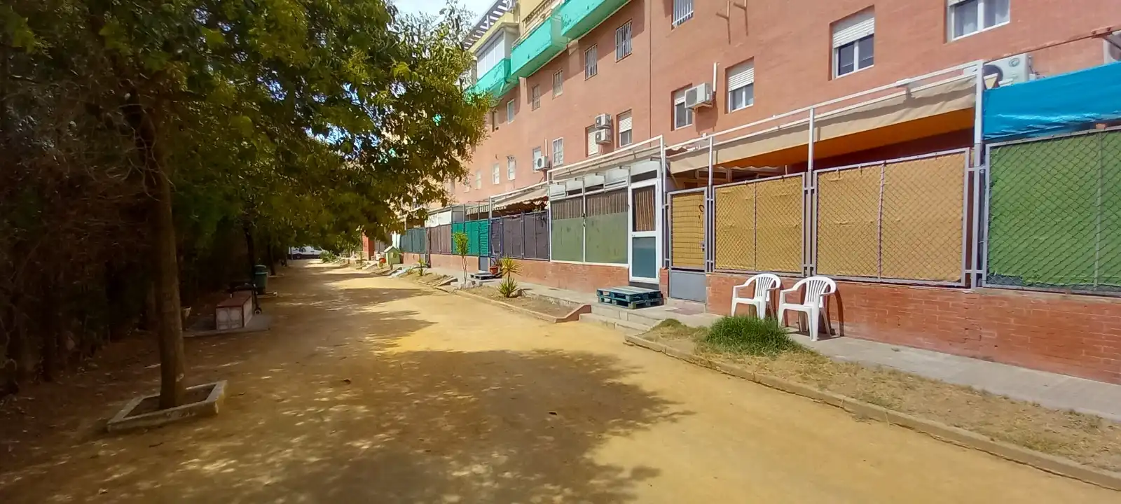 Außenansicht von Maisonette zum Verkauf in Sevilla mit Klimaanlage
