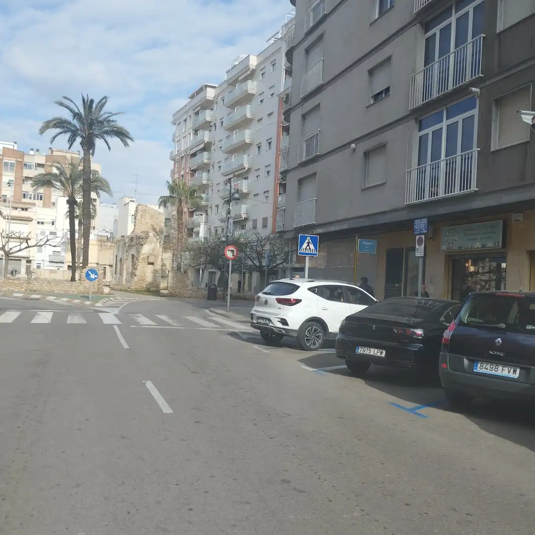 Oficina amb ascensor de lloguer a Avinguda del País Valencià 34