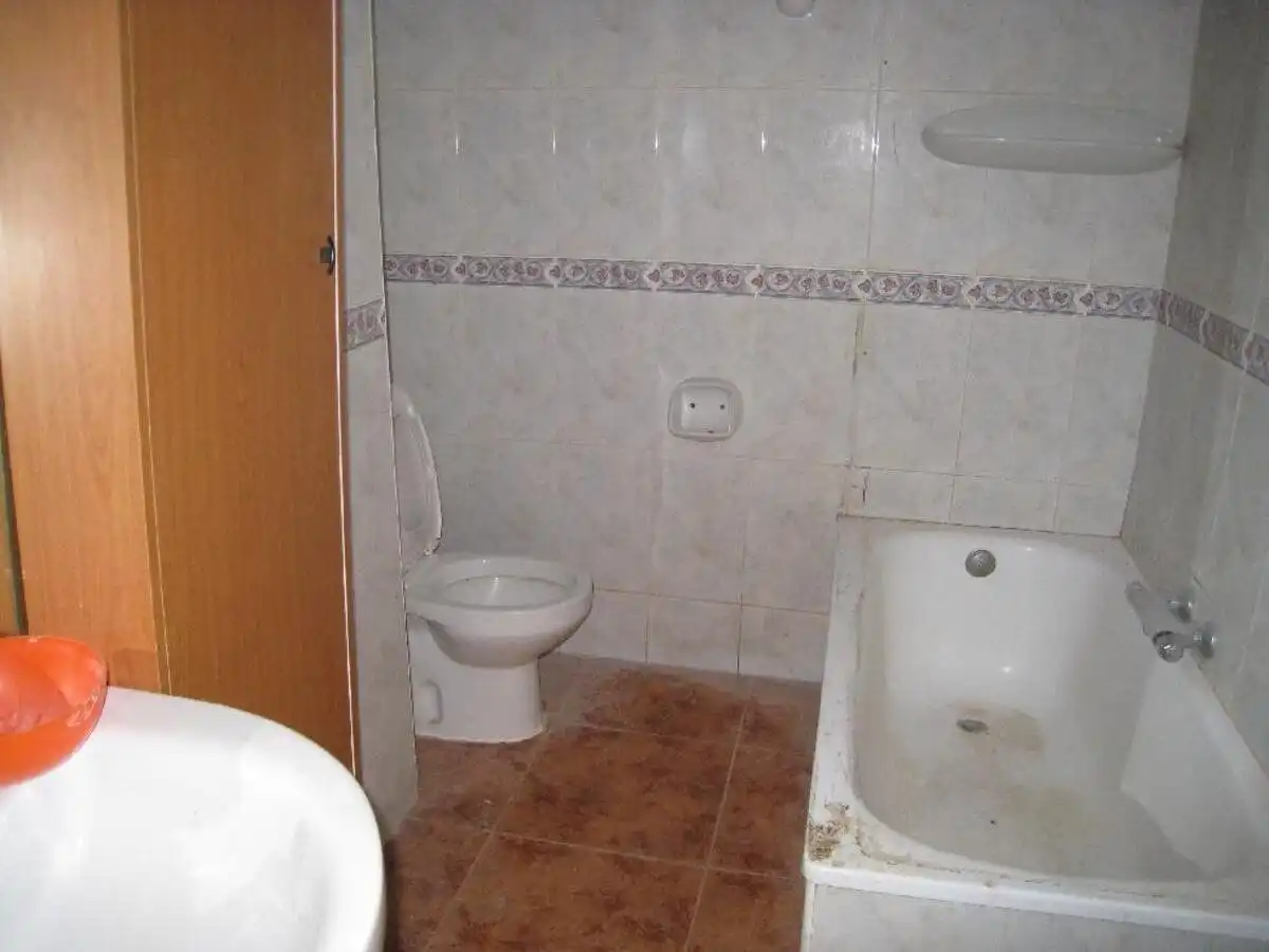 Baño de Piso en venta en Alzira con Alarma