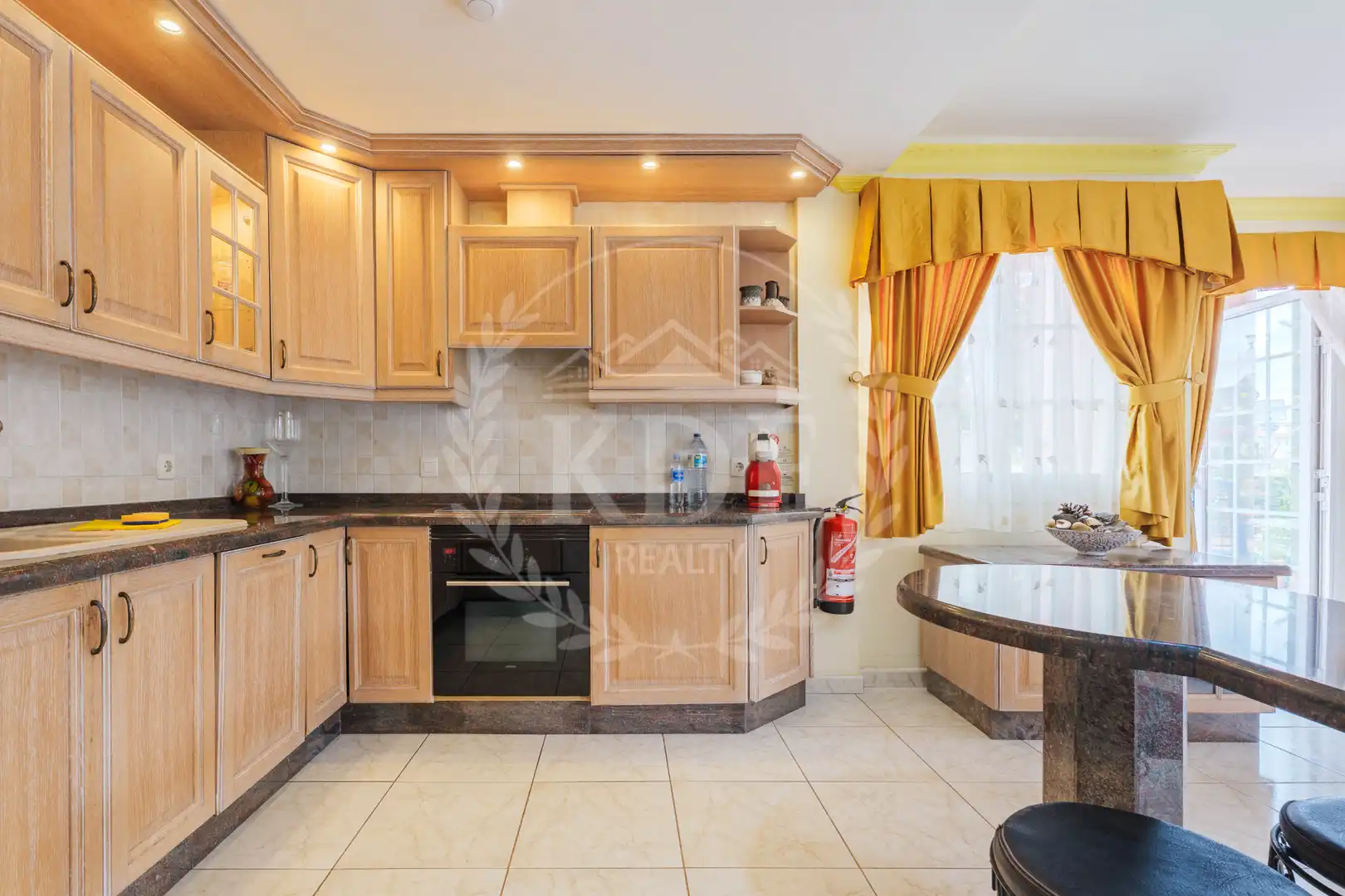 Cocina de Casa o chalet en venta en Granadilla de Abona con Aire acondicionado, Calefacción y Jardín privado