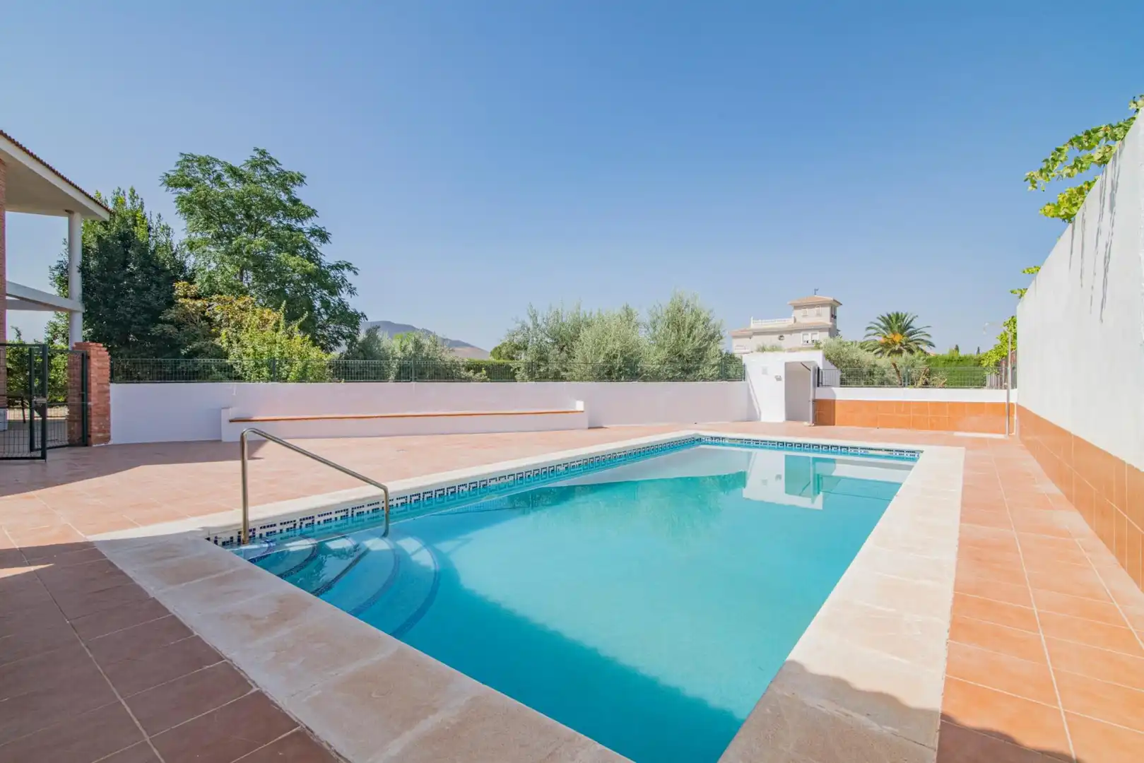 Villa con piscina in vendita a Calle OLMO