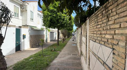 Foto 3 de Casa adosada en venta en La Banda - Campo de Fútbol, Chiclana de la Frontera