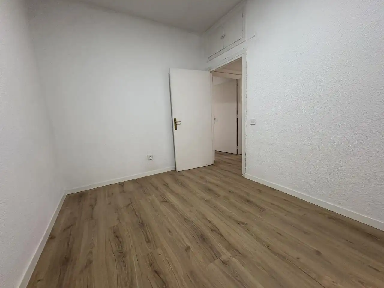 Wohnung zur Miete in Calle de Torres Miranda, Chopera