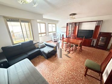 Piso con balcón en venta en Calle Pare Castells