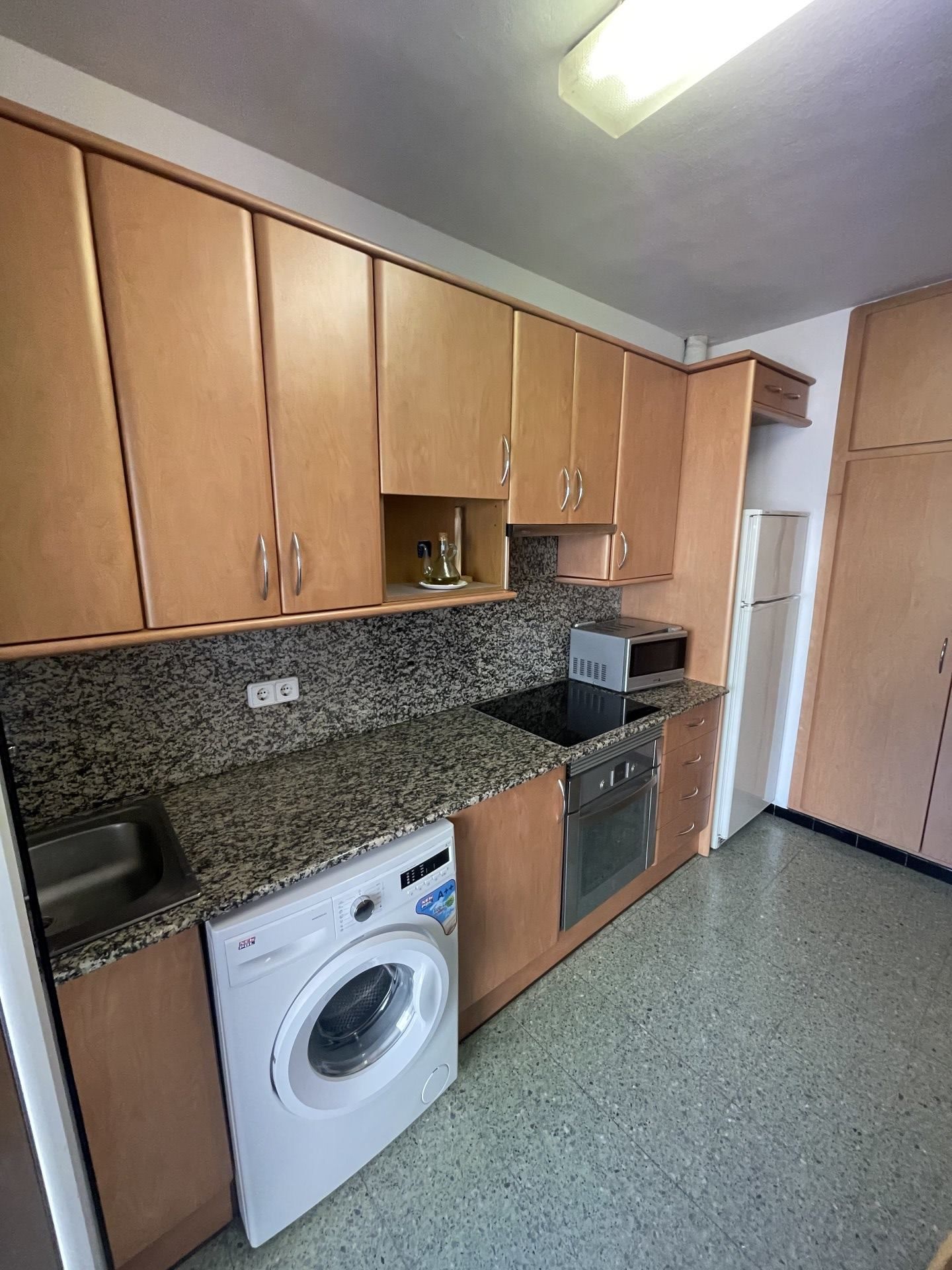 Cocina de Piso de alquiler en Girona Capital con Aire acondicionado, Calefacción y Terraza