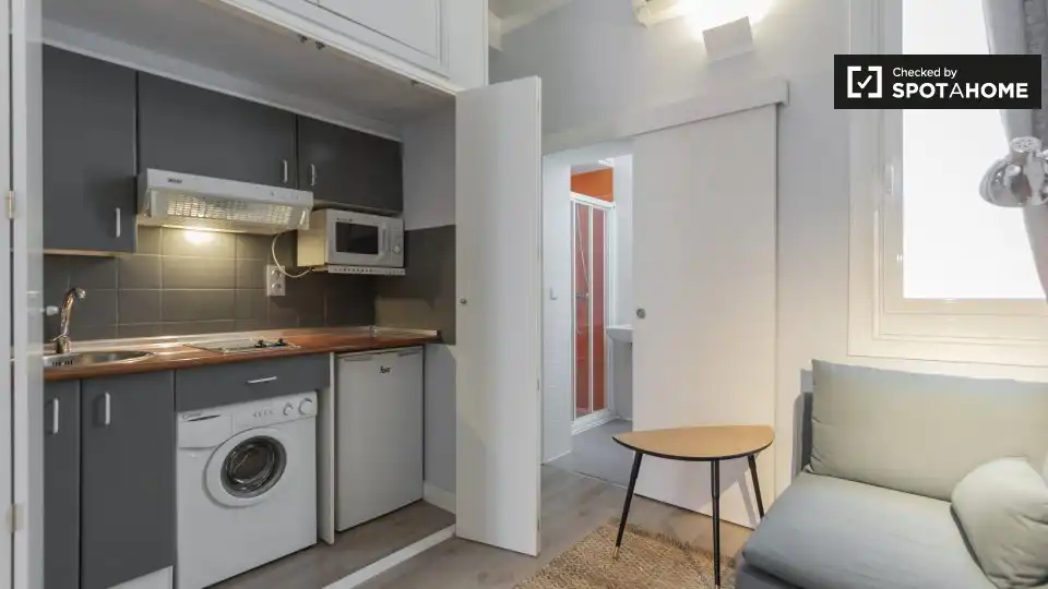 Appartamento con terrazza in affitto a Centro, imagen 17
