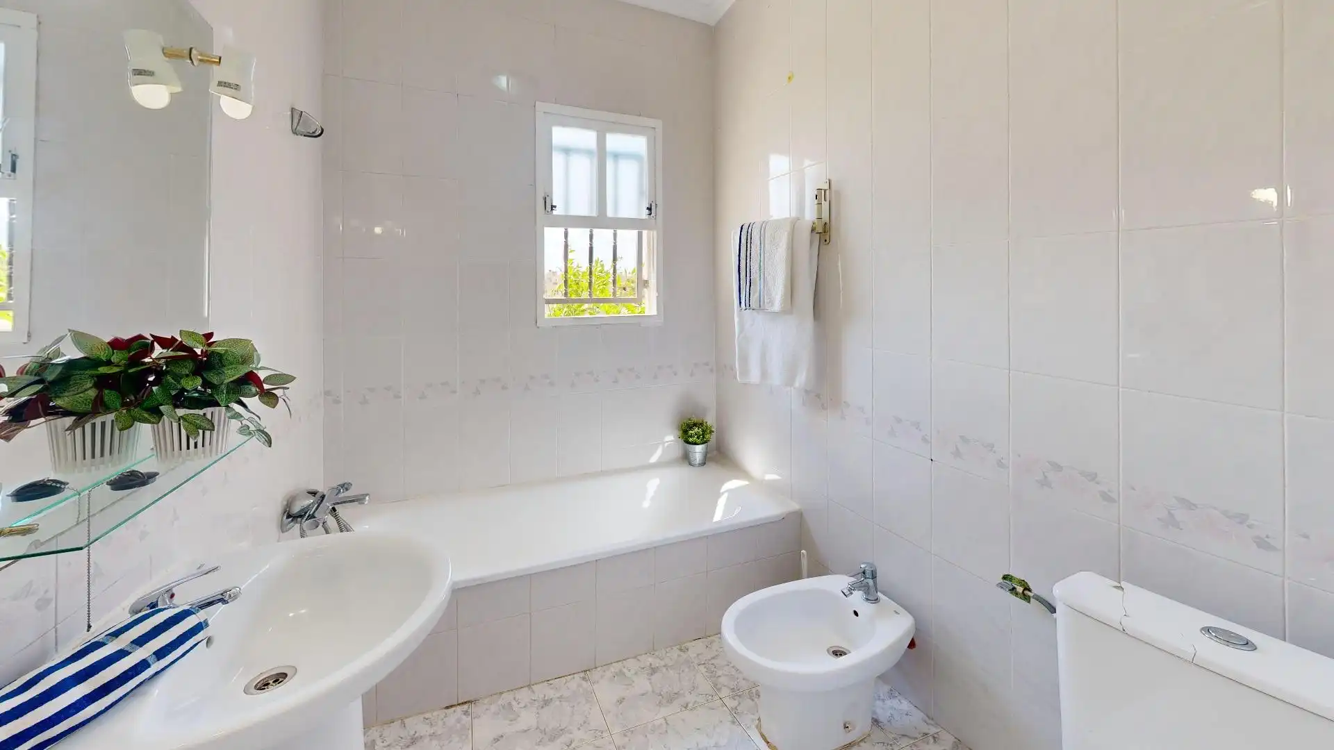 Baño de Casa o chalet en venta en Orihuela con Terraza, Amueblado y Balcón