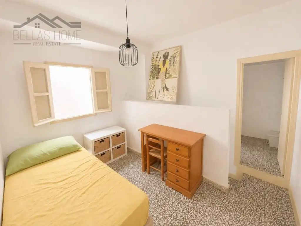 Dormitori de Casa adosada en venda en Estepona amb Moblat