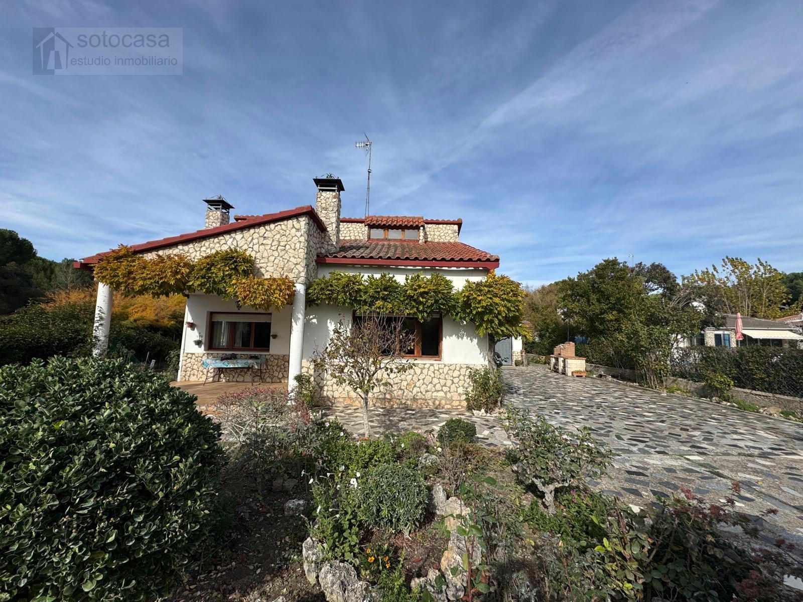 Exterior view of House or chalet for sale in Traspinedo  with Heating, Private garden and Furnished