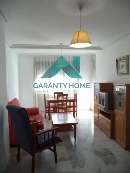 Sala de estar de Apartamento de alquiler en Cáceres con Aire acondicionado, Calefacción y Terraza