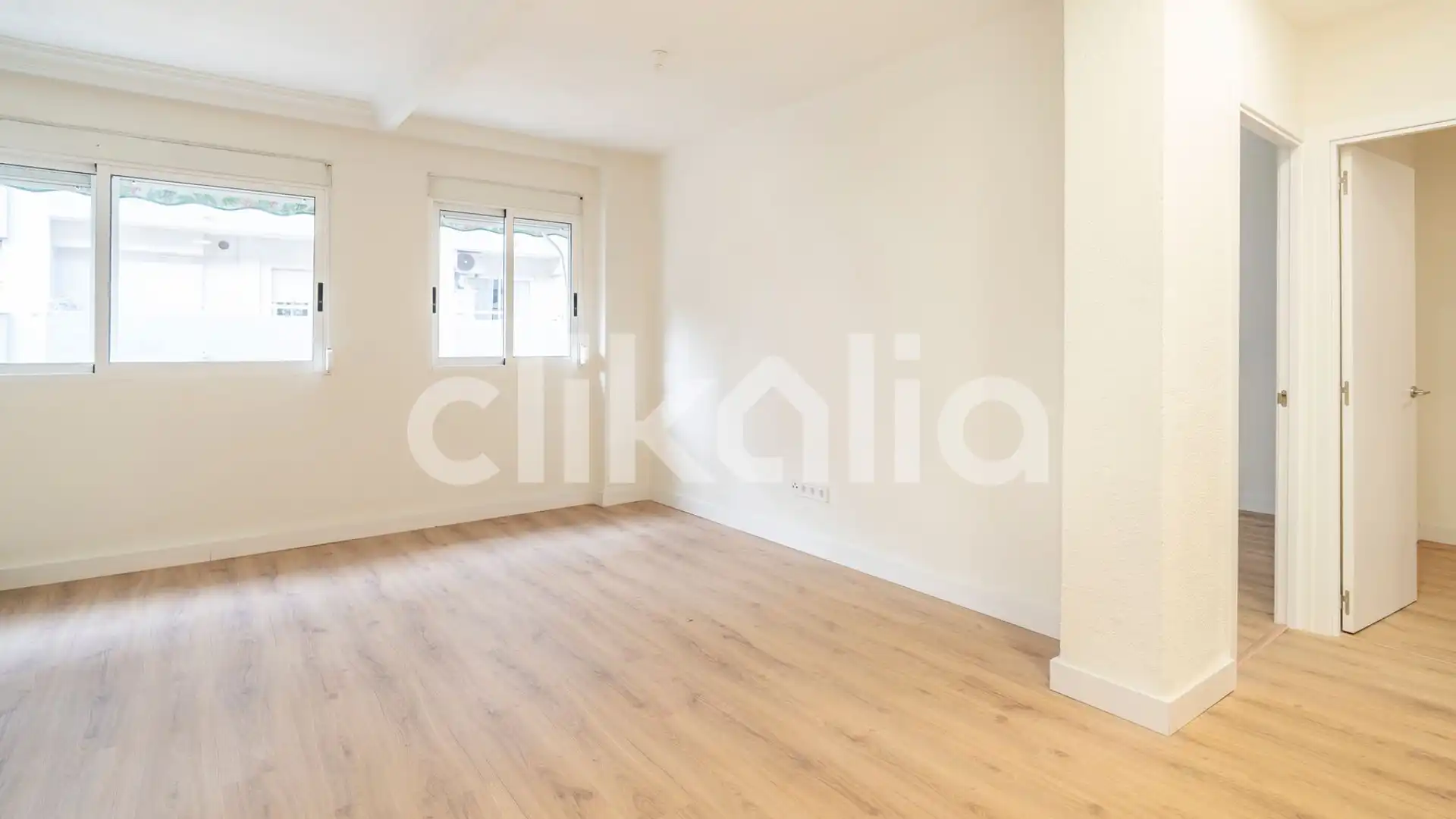 Habitación de Piso de alquiler en  Valencia Capital con Aire acondicionado