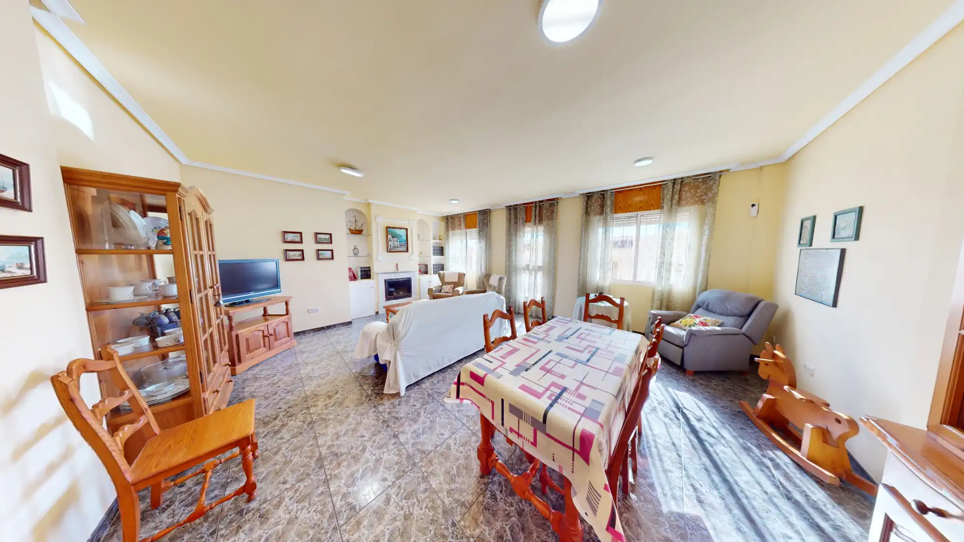 Sala de estar de Casa adosada en venta en Almería con Terraza, Amueblado y Horno