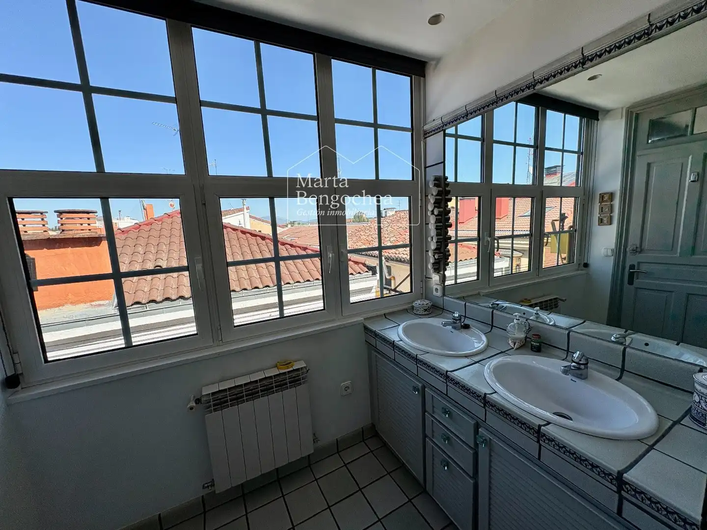 Attic for sale in Vitoria - Gasteiz  with Heating and Furnished