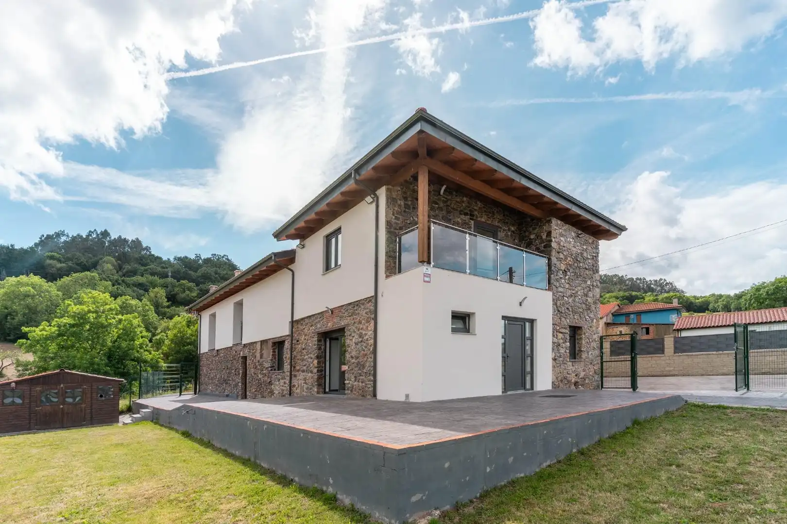 Vista exterior de Casa o chalet en venta en Grado con Calefacción, Terraza y Trastero